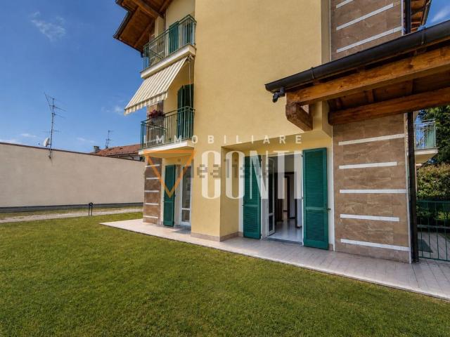 Appartamento in vendita a Malnate, Lombardia