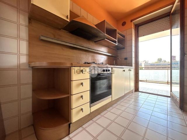 Appartamento in vendita a Nicolosi, Latina
