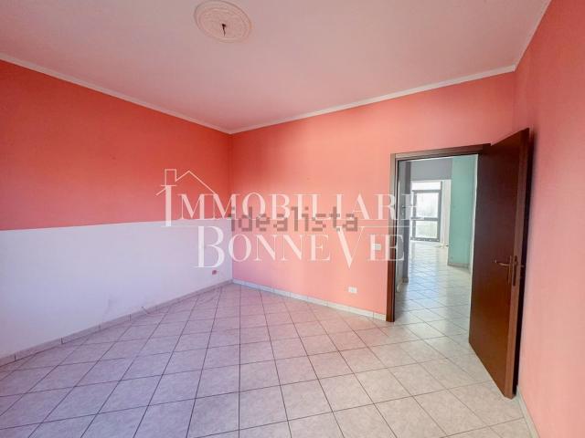 Appartamento in vendita a Lurago Marinone, Lombardia