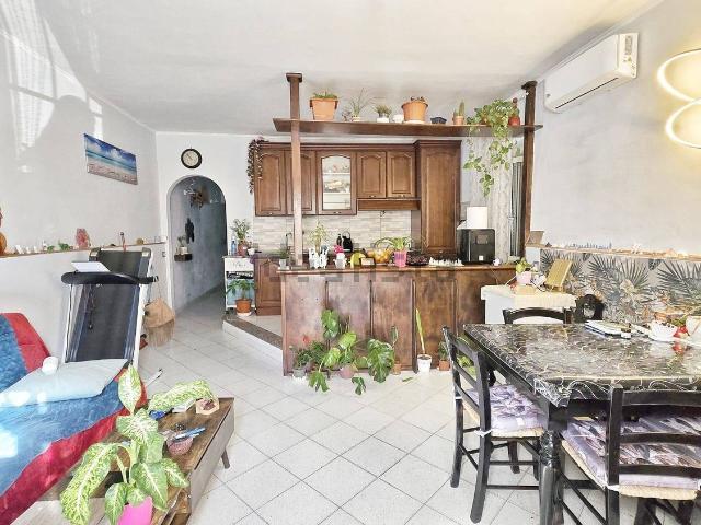 Appartamento in vendita a Villaggio Rinascita, Roma Capitale
