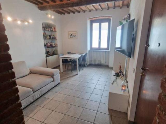 Appartamento in vendita a Pontecimato, Carrara