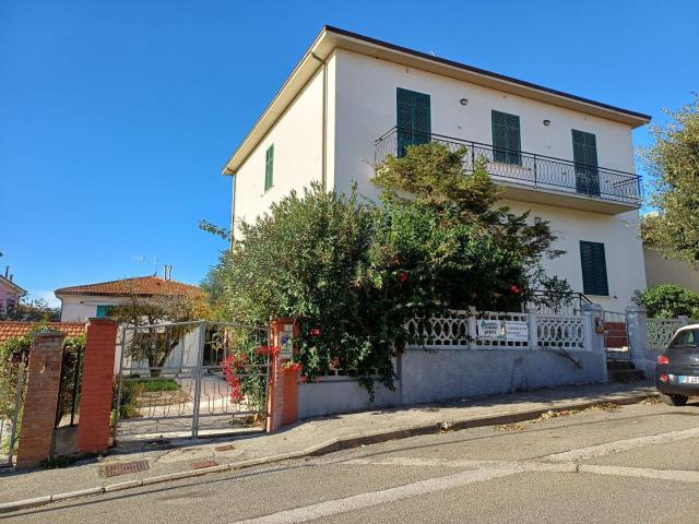 Appartamento in vendita a San Vincenzo, Toscana