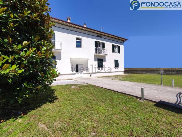 Appartamento in vendita a Roma Imperiale, Forte Dei Marmi