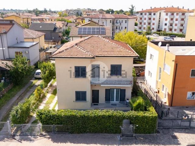 Appartamento in vendita a Cerese, Borgo Virgilio
