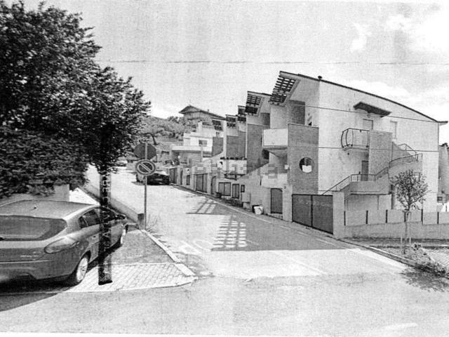 Appartamento in vendita a Cappelle Sul Tavo, Abruzzo