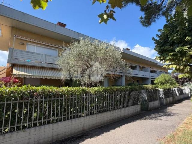 Appartamento in vendita a Carrara, Massa-Carrara