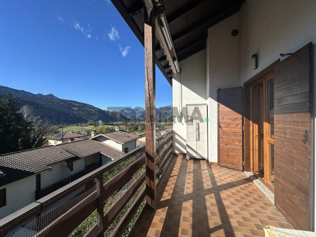 Appartamento in vendita a Songavazzo, Lombardia