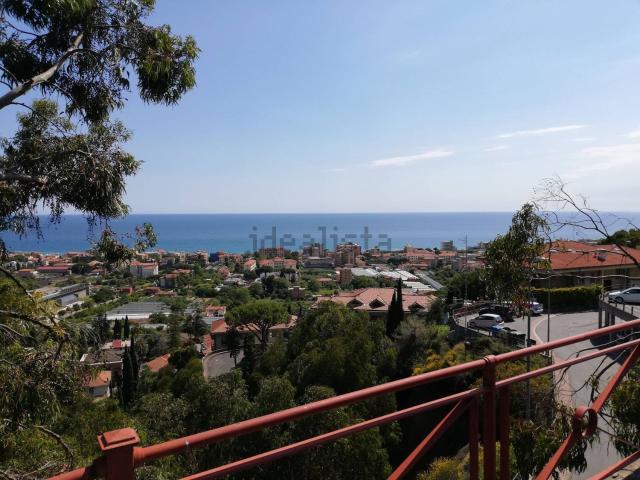 Appartamento in vendita a Vallecrosia, Liguria