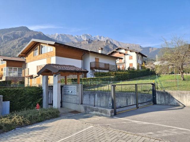 Appartamento in vendita a Dorga, Castione Della Presolana