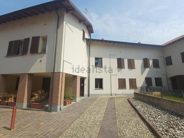 Appartamento in vendita a Mezzago, Lombardia