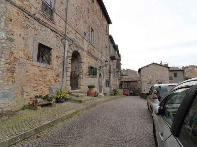Appartamento in vendita a Tolfa, Roma Capitale