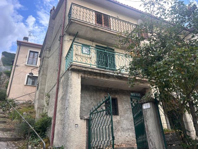 Appartamento in vendita a Barrea, Abruzzo