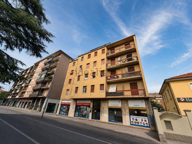 Appartamento in vendita a Carpesino, Erba
