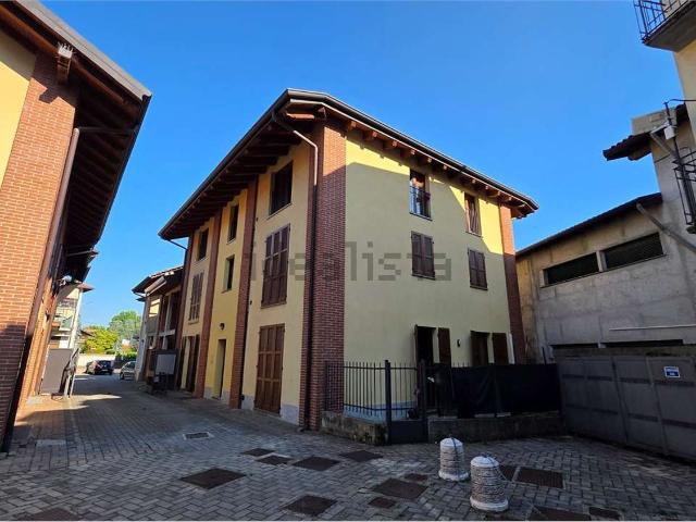 Appartamento in vendita a Contrada San Rocco, Fenegrò