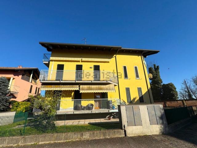 Attico in vendita a Sannazzaro De' Burgondi, Lombardia