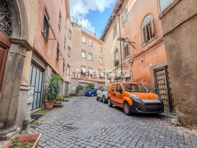 Appartamento in vendita a Viterbo, Lazio