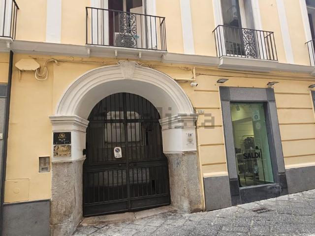 Attico in vendita a Centro Storico, Caserta