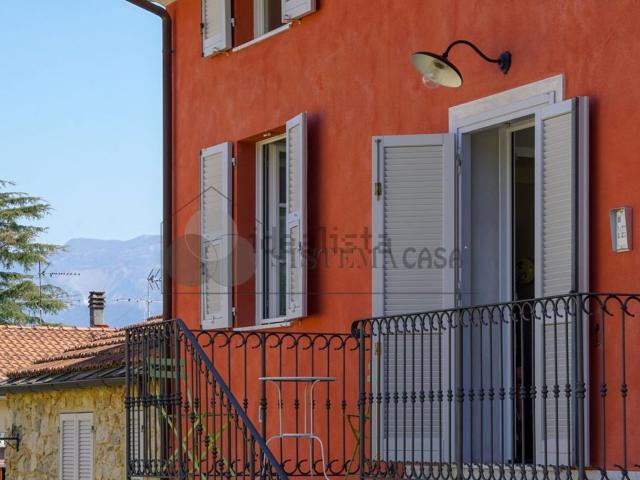 Appartamento in vendita a Ameglia, Liguria
