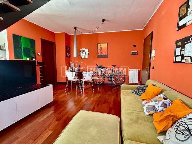 Appartamento in vendita a Magnago, Lombardia