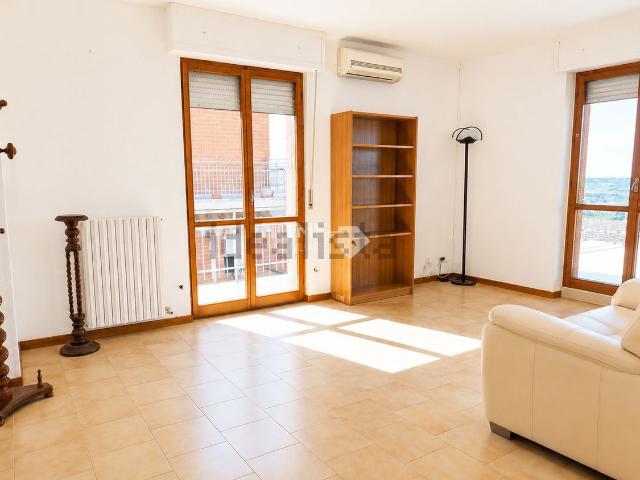 Appartamento in vendita a Marche, Macerata
