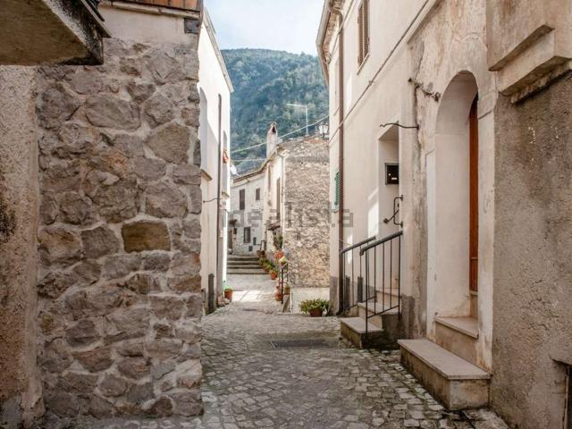 Appartamento in vendita a San Vincenzo Valle, Abruzzo