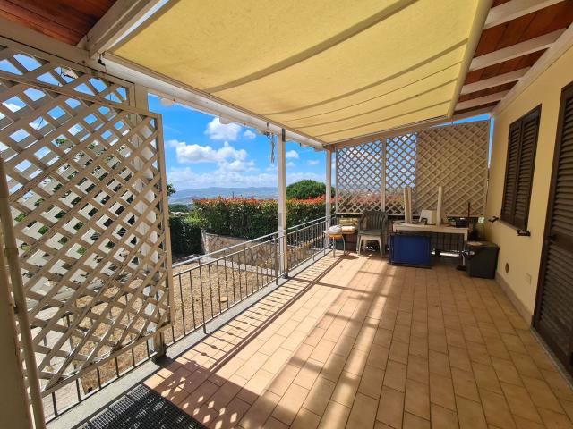 Appartamento in vendita a Castellina Marittima, Toscana