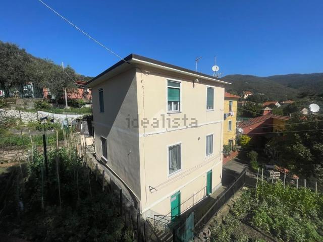 Appartamento in vendita a Media Val Bisagno, Serra Riccò