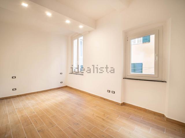 Appartamento in vendita a Centro Est, Serra Riccò