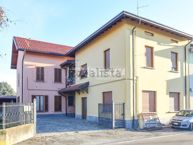 Appartamento in vendita a Cantù, Lombardia