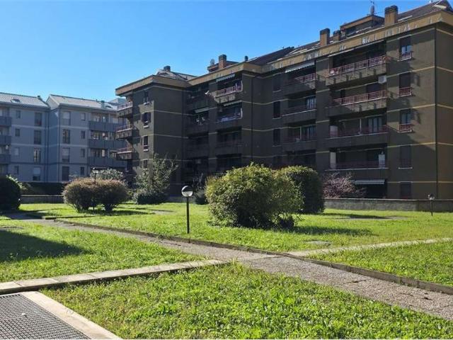 Appartamento in vendita a Cernusco Sul Naviglio, Lombardia
