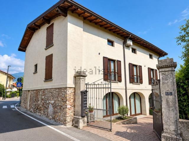 Appartamento in vendita a Colombaro, Corte Franca