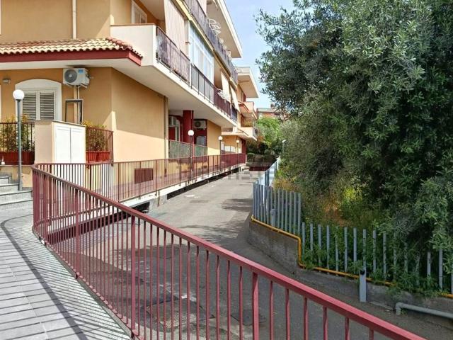 Appartamento in vendita a Aci Catena, Sicilia