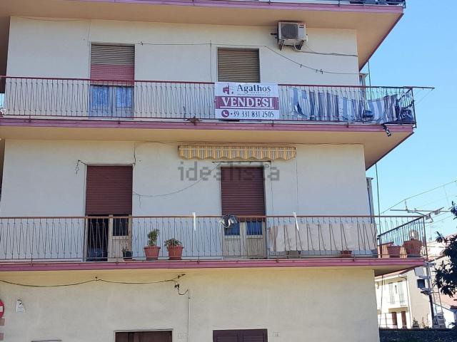 Appartamento in vendita a Minà, Sant'Agata di Militello