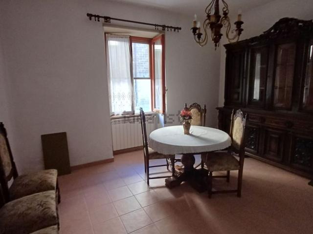 Appartamento in vendita a Piansano, Lazio