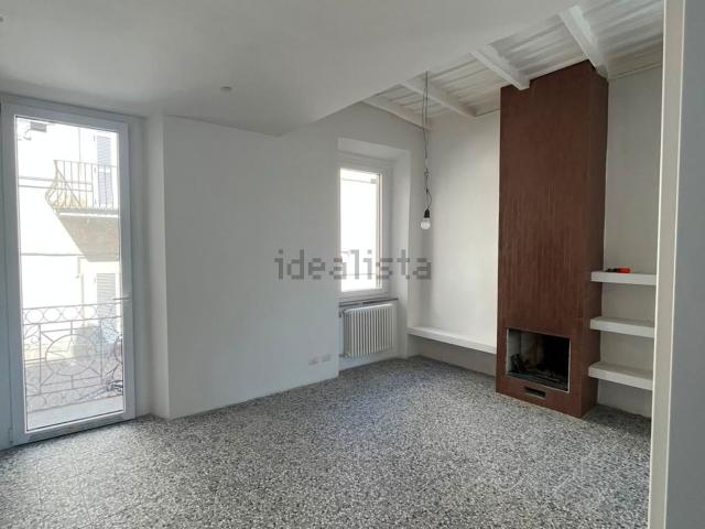 Appartamento in vendita a Caprarola, Lazio