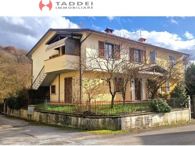 Appartamento in vendita a Pratovecchio, Arezzo