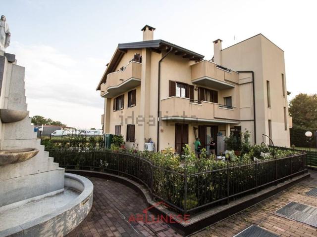 Appartamento in vendita a Asmonte, Ossona