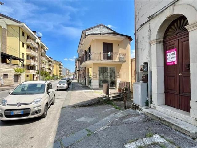 Appartamento in vendita a Atripalda, Campania