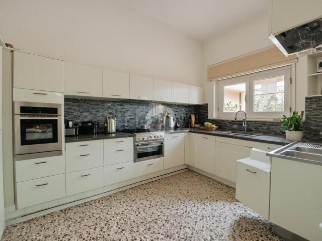 Appartamento in vendita a Marina di sotto, Marche