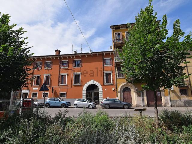 Appartamento in vendita a Centro storico, Brenzone