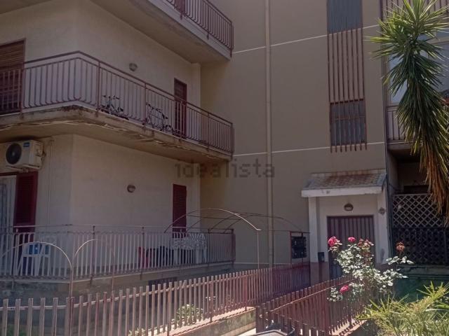 Appartamento in vendita a Pedara, Catania