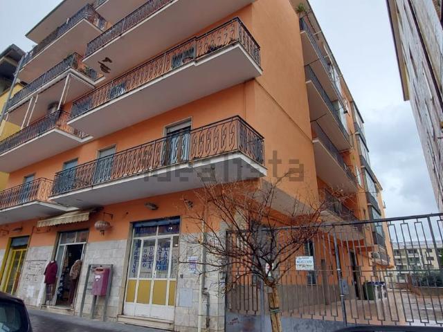 Appartamento in vendita a Rione Libertà, Benevento