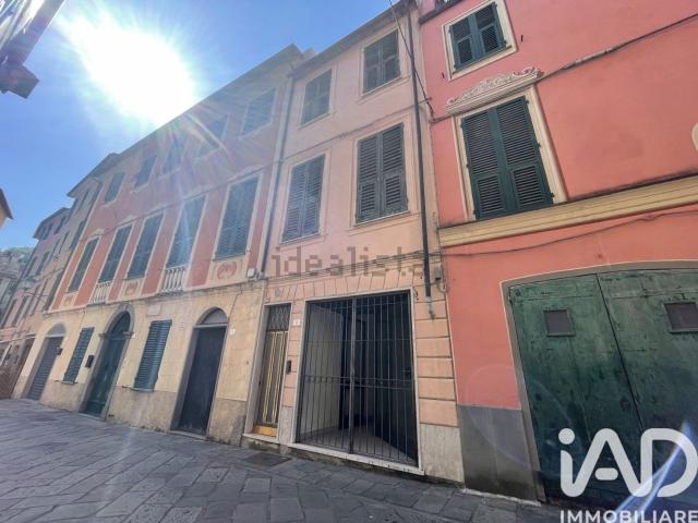 Appartamento in vendita a Varese Ligure, Liguria