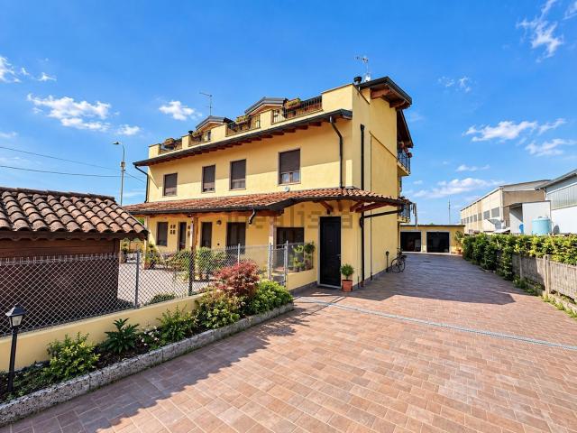 Appartamento in vendita a Misano di Gera d'Adda, Bergamo