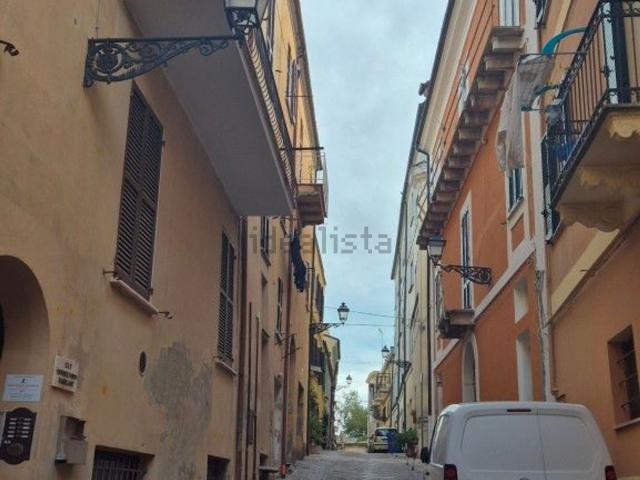 Appartamento in vendita a Chieti, Abruzzo