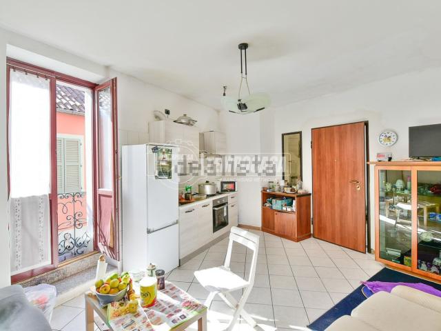 Appartamento in vendita a Crevenna, Erba