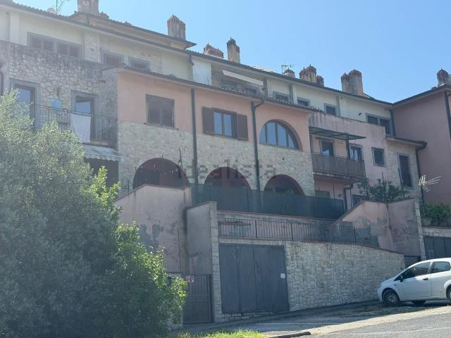 Appartamento in vendita a Gaiole In Chianti, Toscana