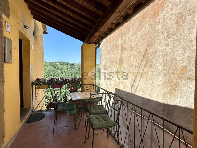 Appartamento in vendita a Baschi, Terni