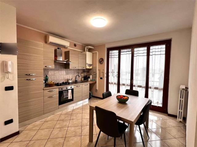 Appartamento in vendita a Cortenuova, Lombardia