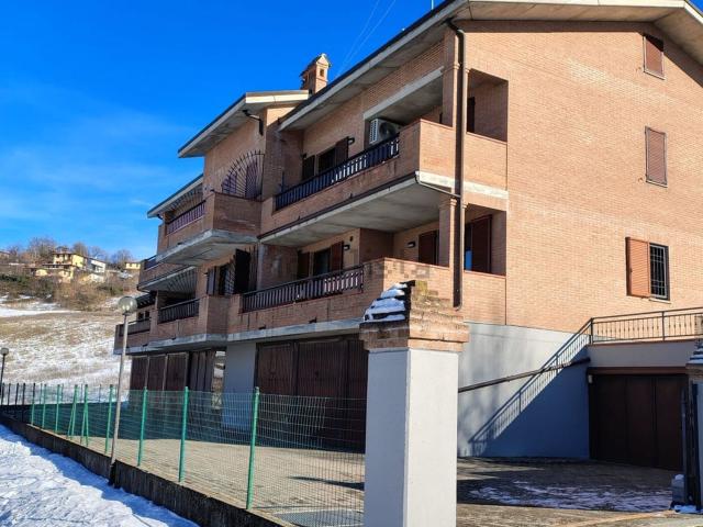 Appartamento in vendita a Unione dei comuni del Frignano, Serramazzoni